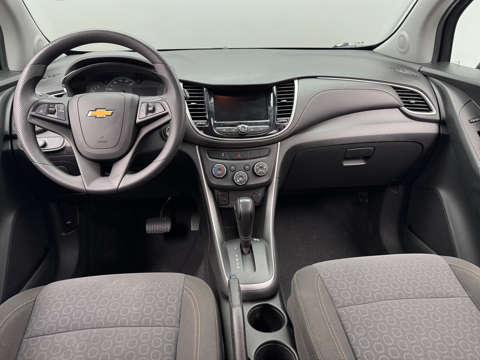 Thumbnail: 2021 Chevrolet Trax - 3