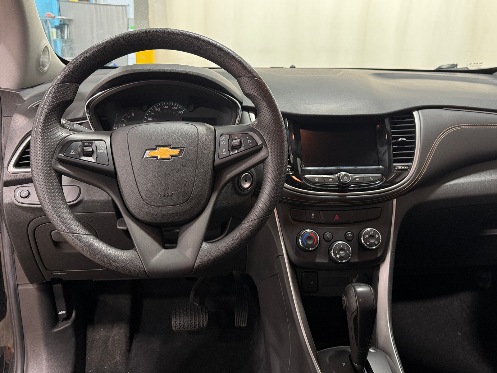 Thumbnail: 2021 Chevrolet Trax - 5