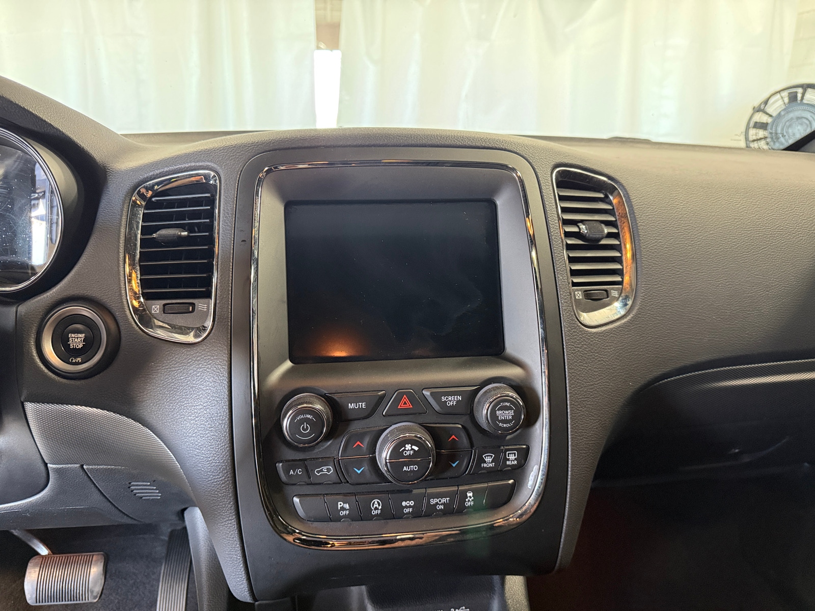 Thumbnail: 2018 Dodge Durango - 3