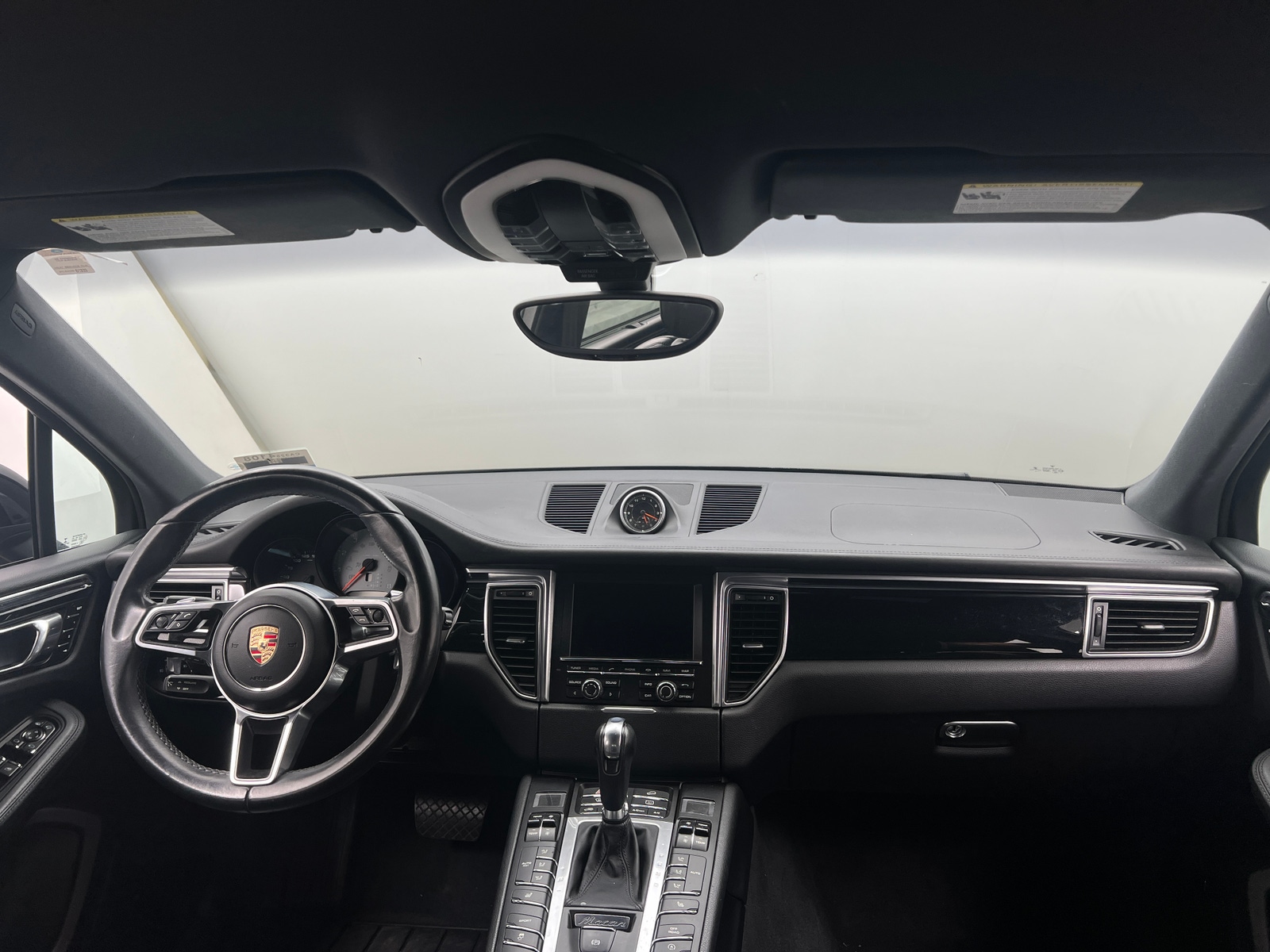 Thumbnail: 2015 Porsche Macan - 2