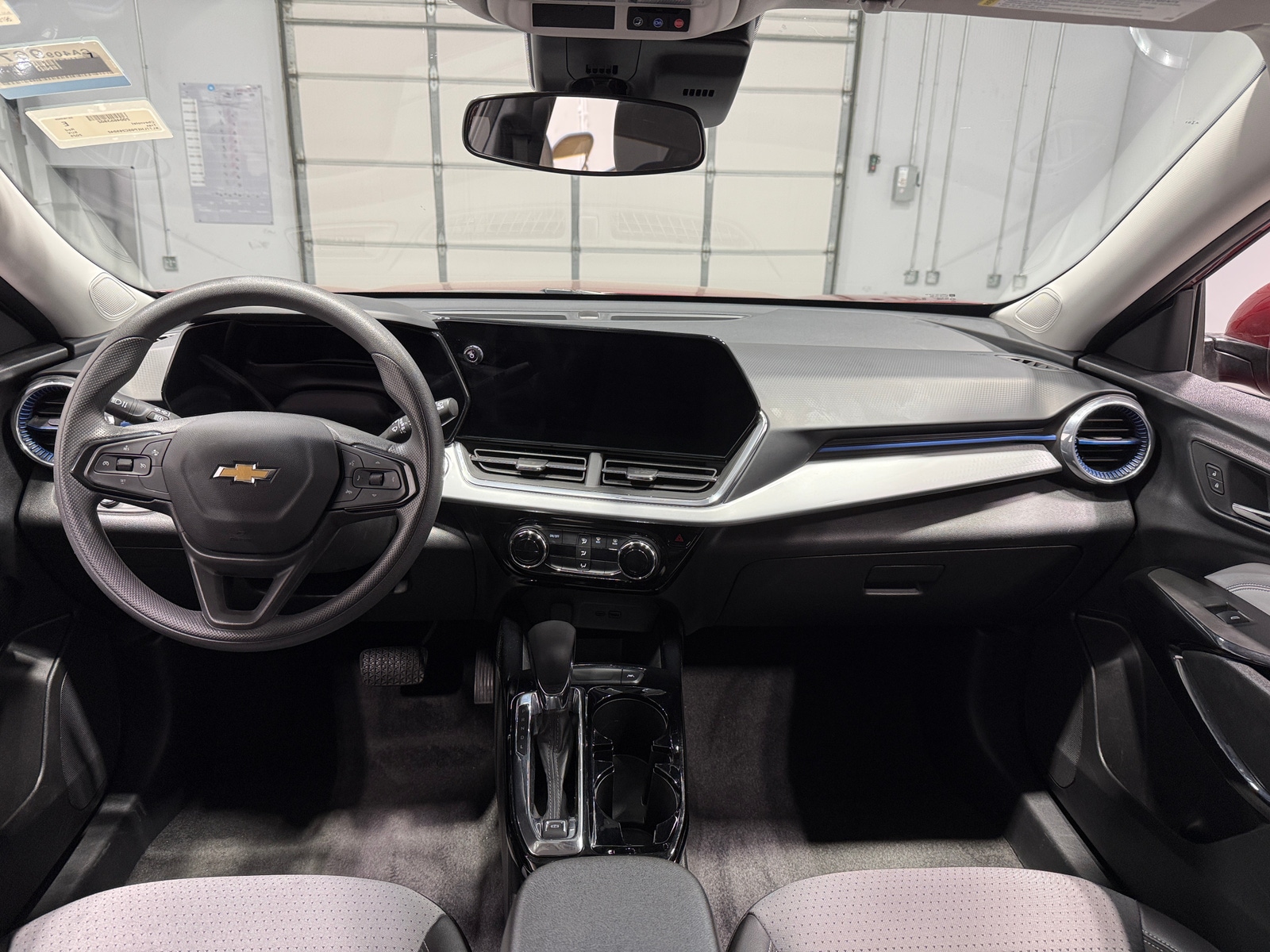 Thumbnail: 2025 Chevrolet Trax - 3