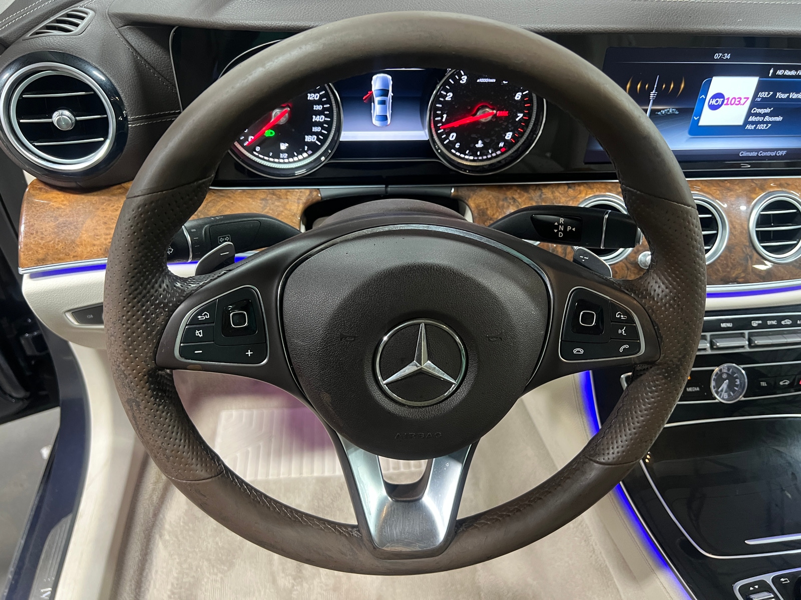 Thumbnail: 2017 Mercedes-Benz E-Class - 4