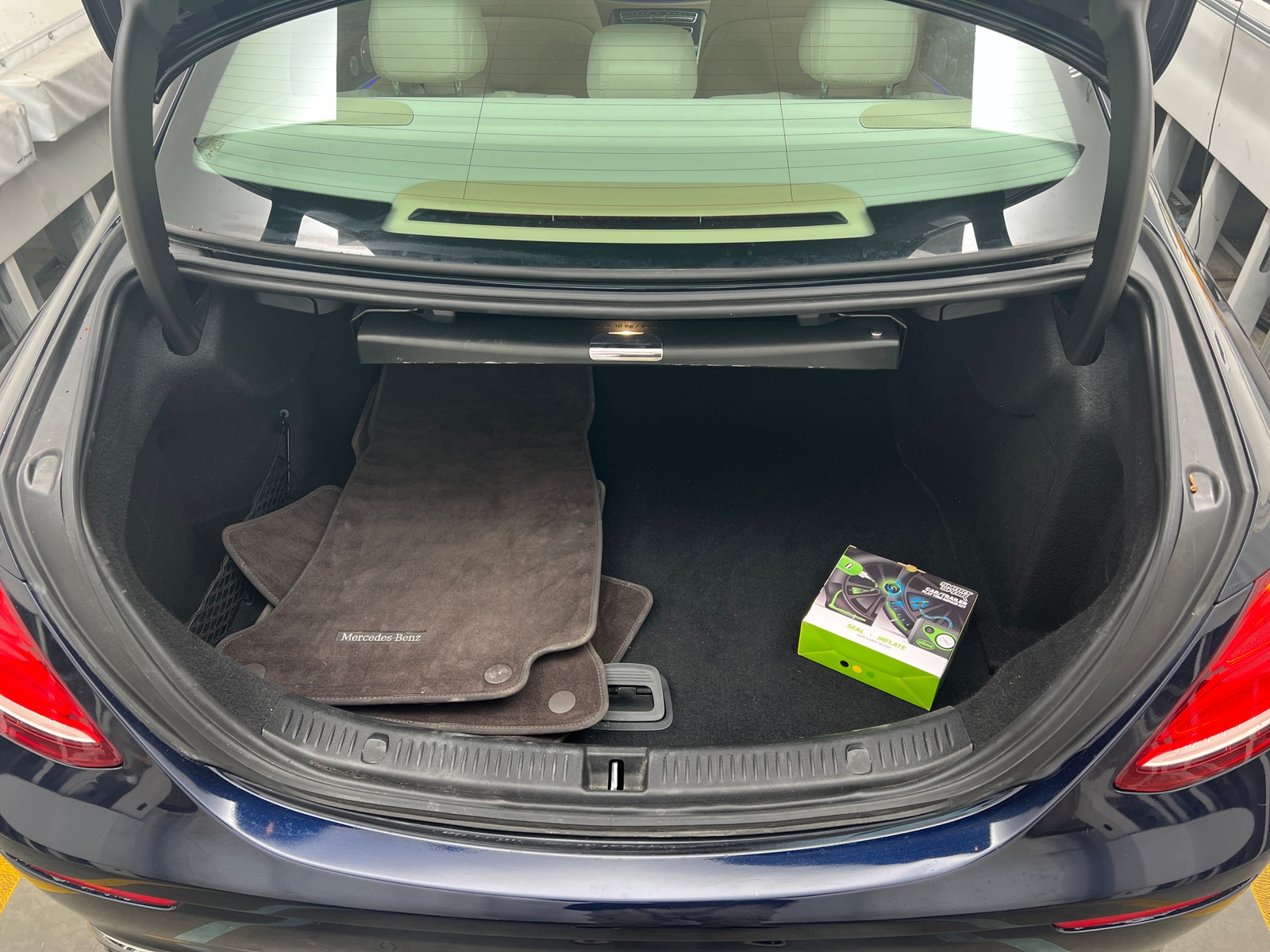 Thumbnail: 2017 Mercedes-Benz E-Class - 6