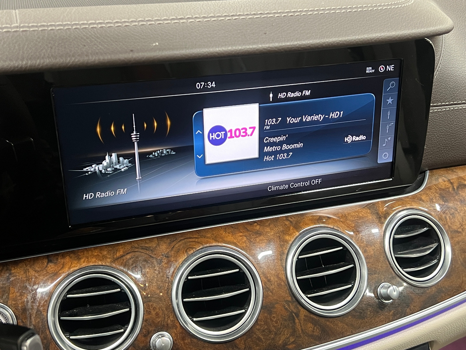 Thumbnail: 2017 Mercedes-Benz E-Class - 3