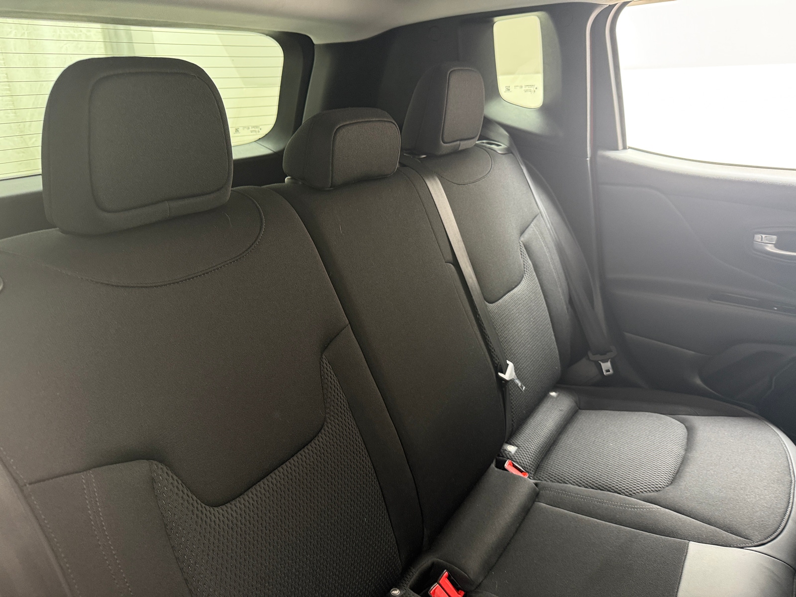 Thumbnail: 2018 Jeep Renegade - 6