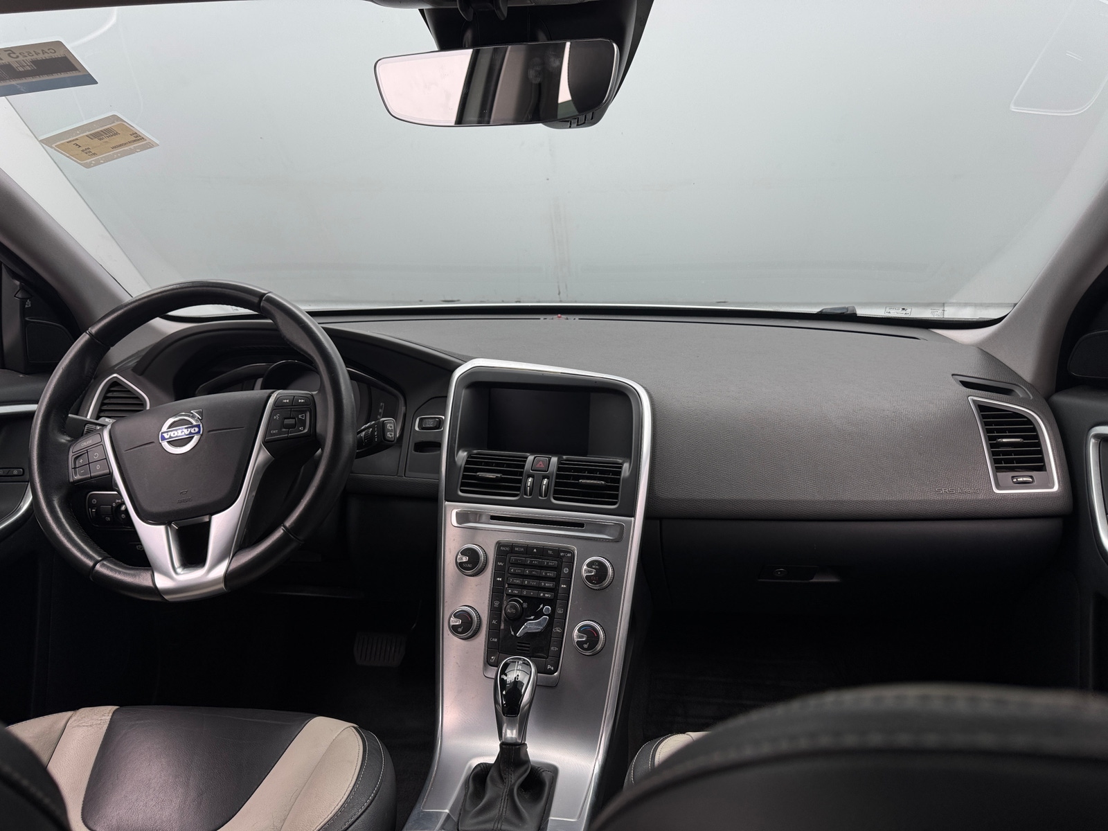 Thumbnail: 2017 Volvo XC60 - 2