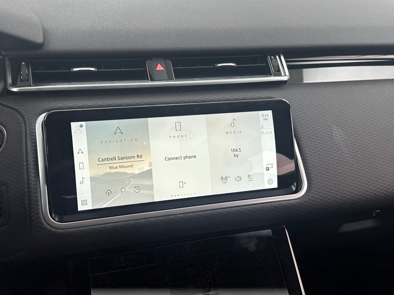 Thumbnail: 2023 Land Rover Range Rover Velar - 3
