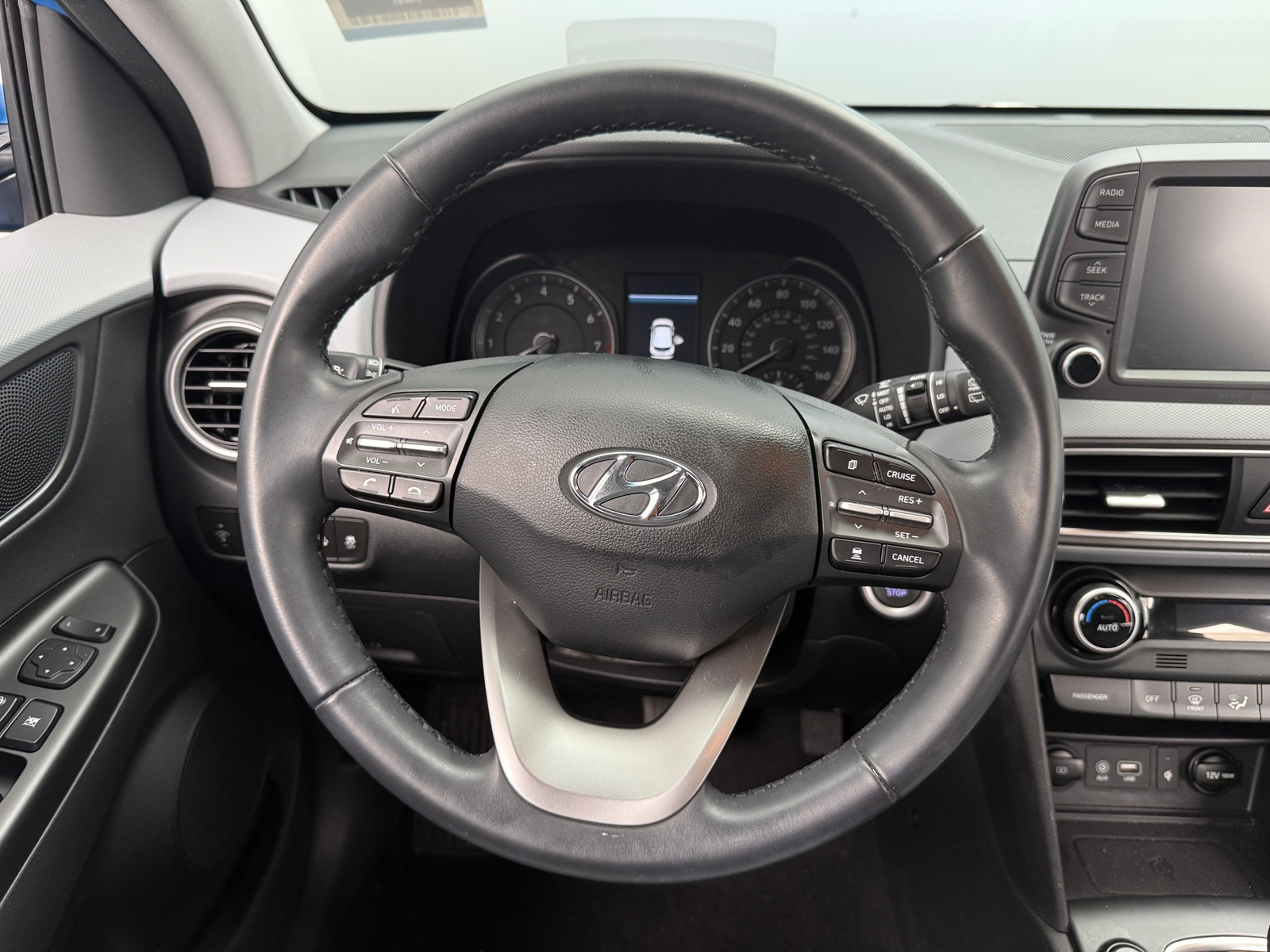 Thumbnail: 2020 Hyundai Kona - 4