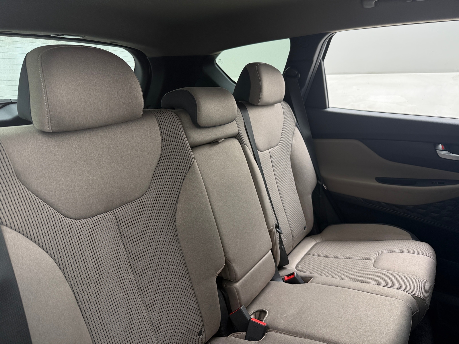 Thumbnail: 2019 Hyundai Santa Fe - 6