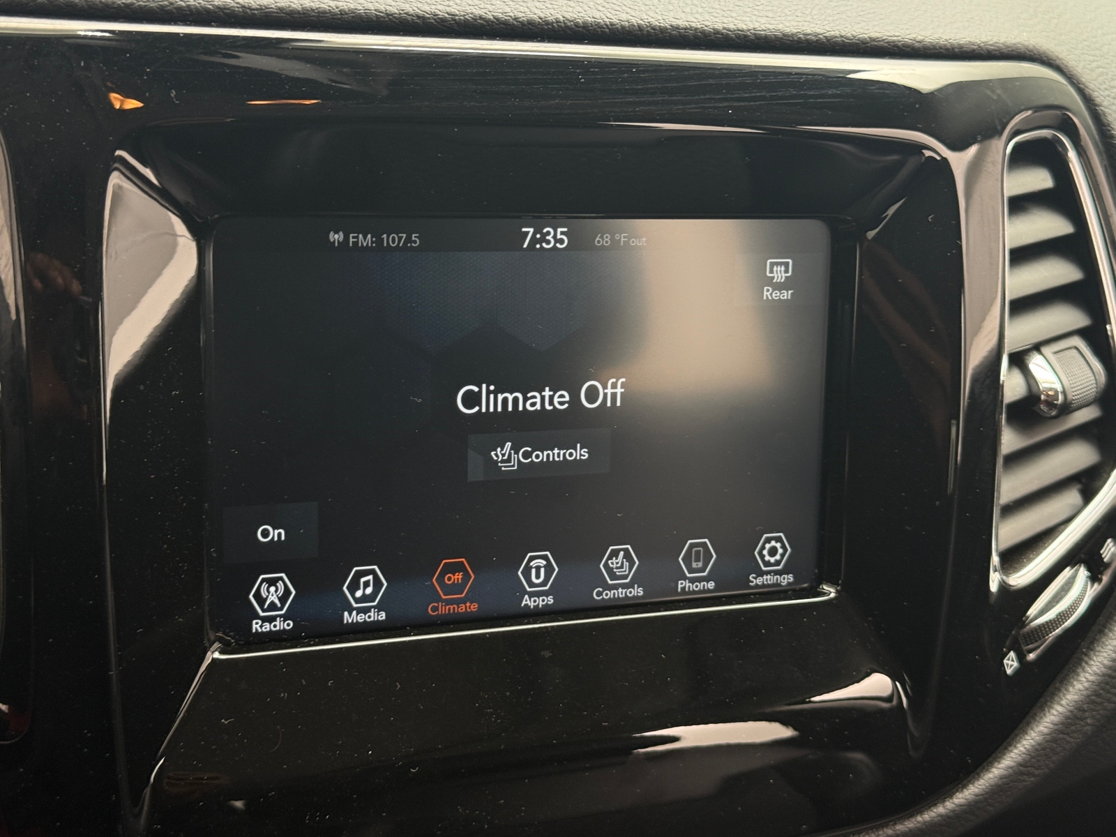 Thumbnail: 2019 Jeep Compass - 4