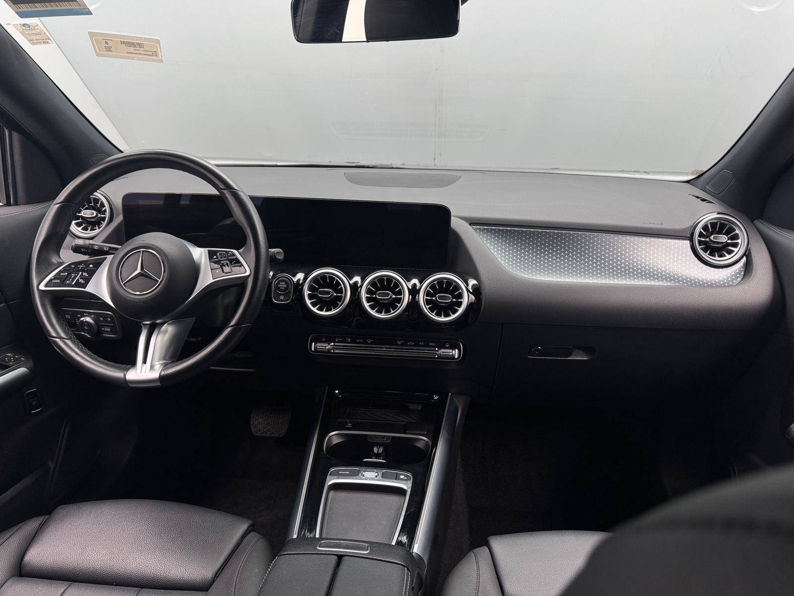 Thumbnail: 2025 Mercedes-Benz GLA - 2