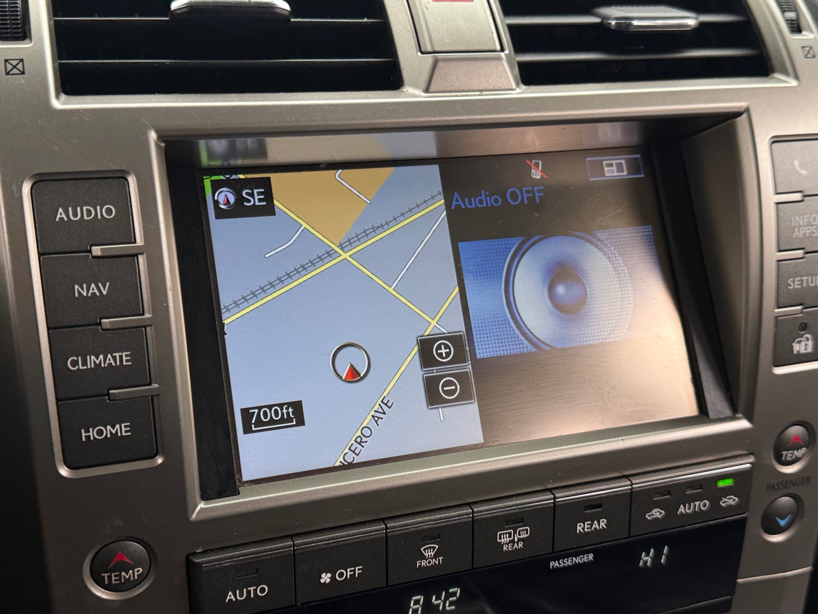 Thumbnail: 2016 Lexus GX - 3