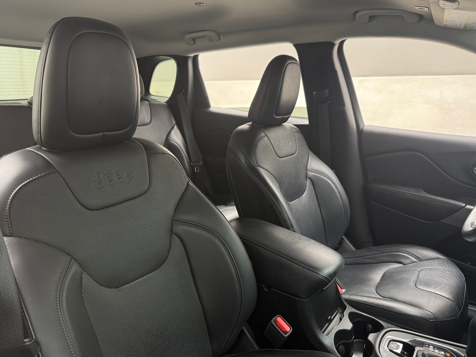 Thumbnail: 2019 Jeep Cherokee - 2