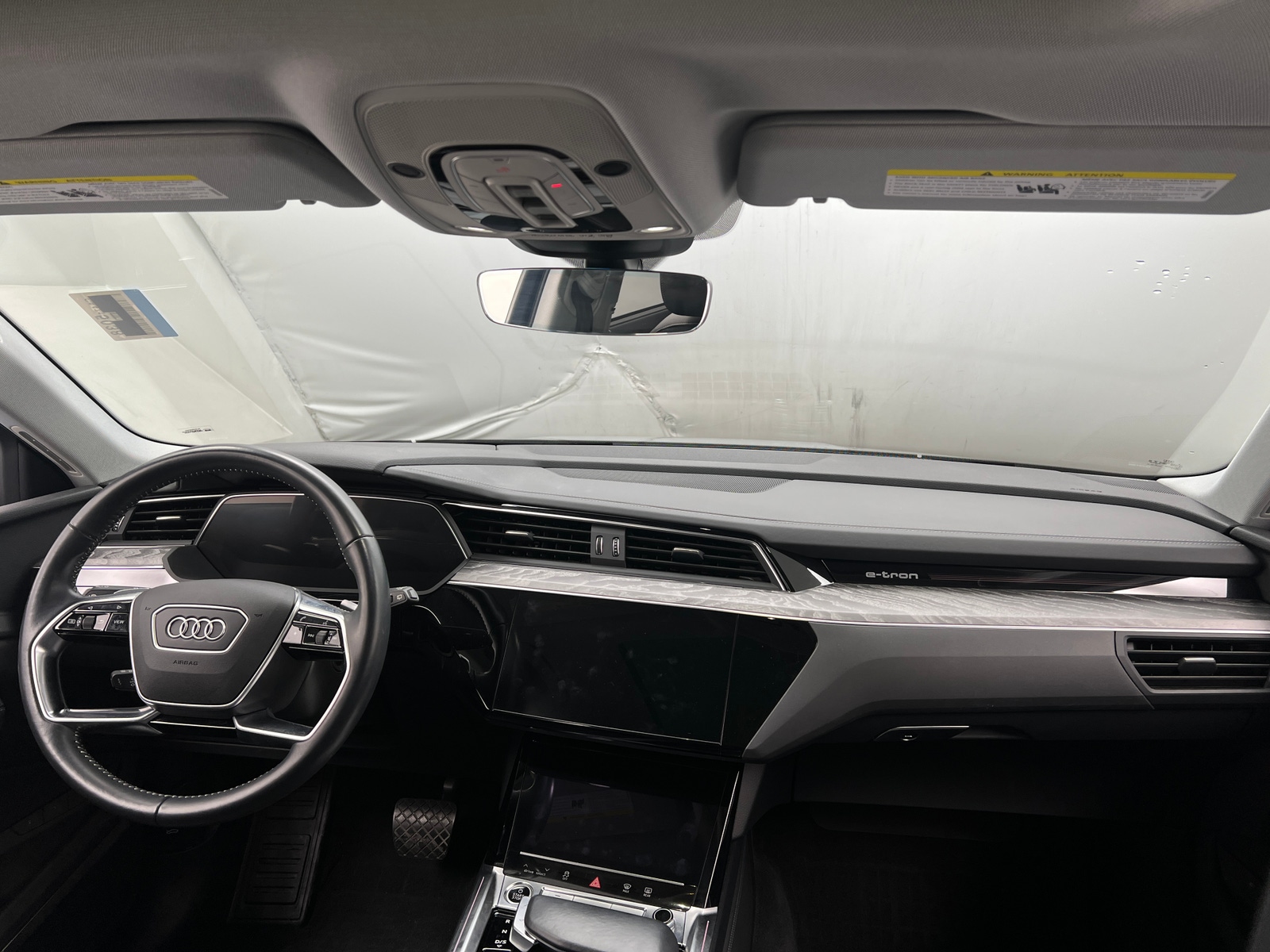 Thumbnail: 2021 Audi e-tron - 2