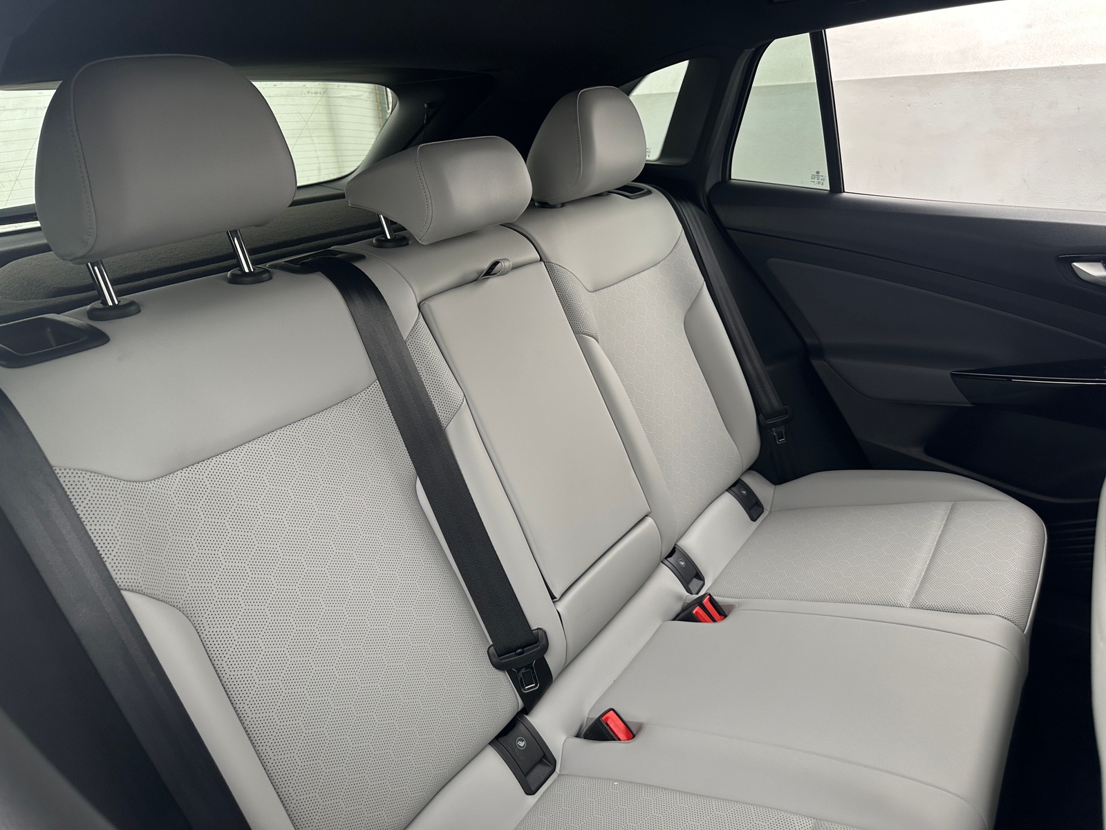 Thumbnail: 2022 Volkswagen ID.4 - 5