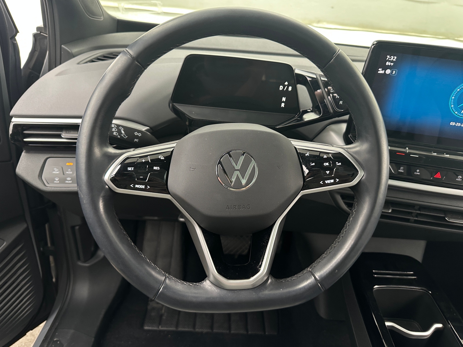 Thumbnail: 2022 Volkswagen ID.4 - 4