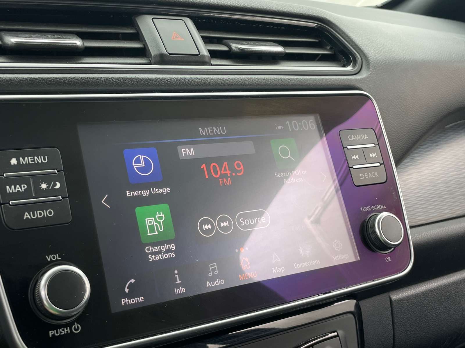 Thumbnail: 2021 Nissan Leaf - 3