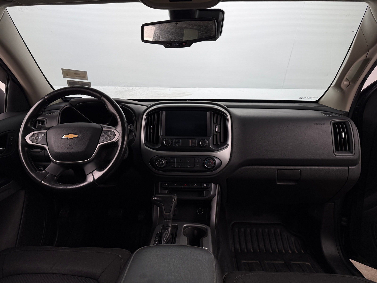 Thumbnail: 2021 Chevrolet Colorado - 3