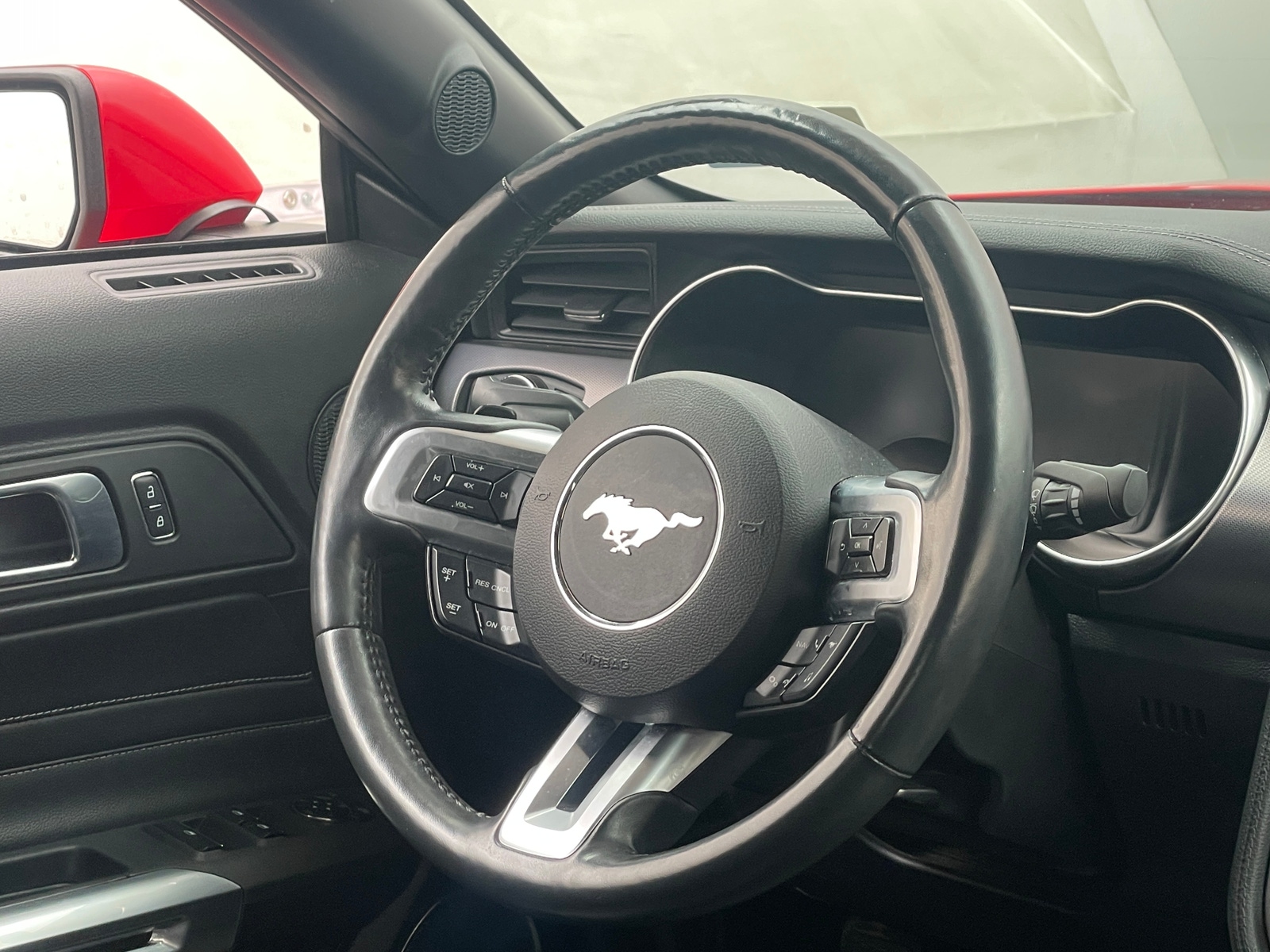 Thumbnail: 2018 Ford Mustang - 4