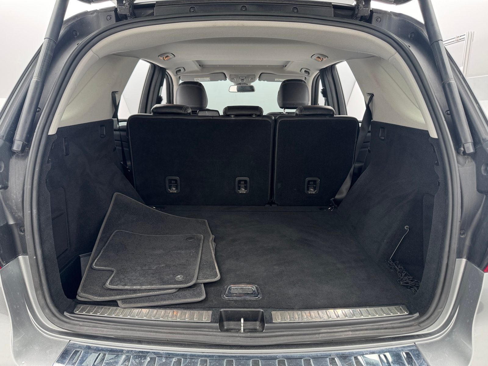 Thumbnail: 2015 Mercedes-Benz M-Class - 6