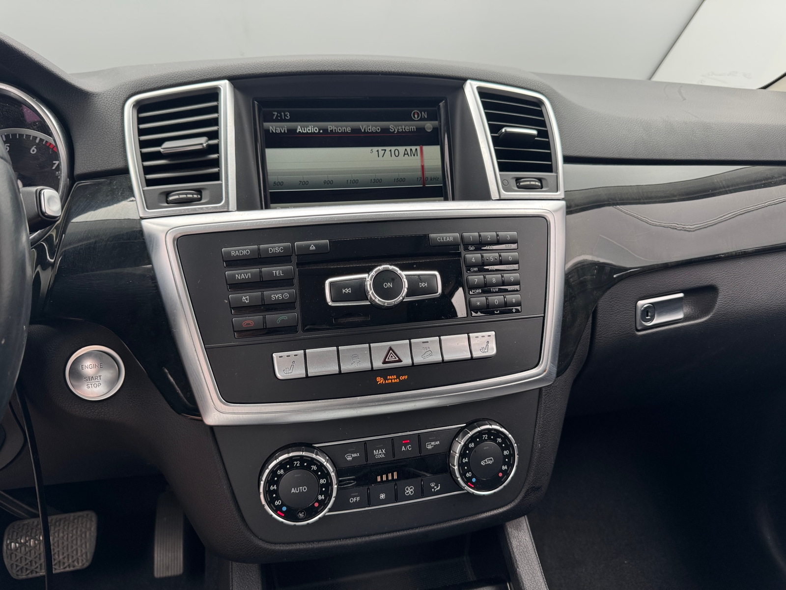 Thumbnail: 2015 Mercedes-Benz M-Class - 3