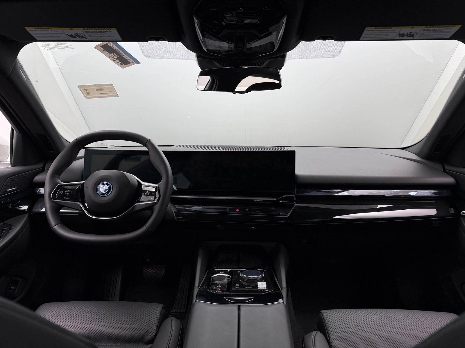 Thumbnail: 2025 BMW i5 - 2