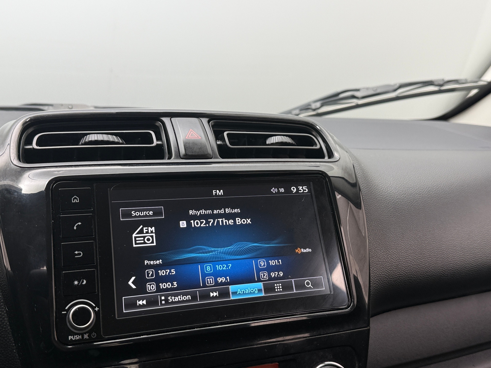 Thumbnail: 2023 Mitsubishi Mirage - 4