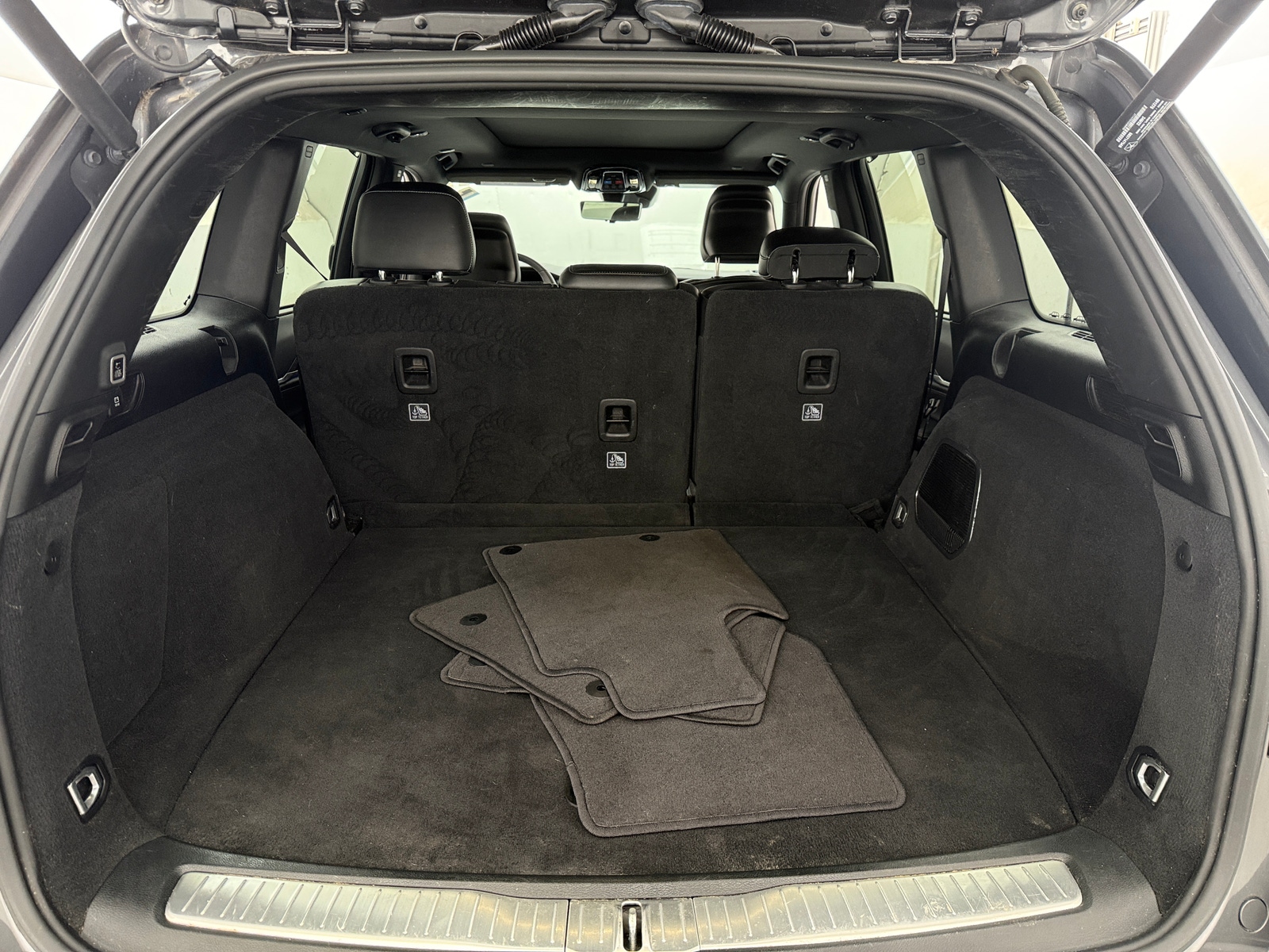 Thumbnail: 2022 Jeep Grand Cherokee - 6