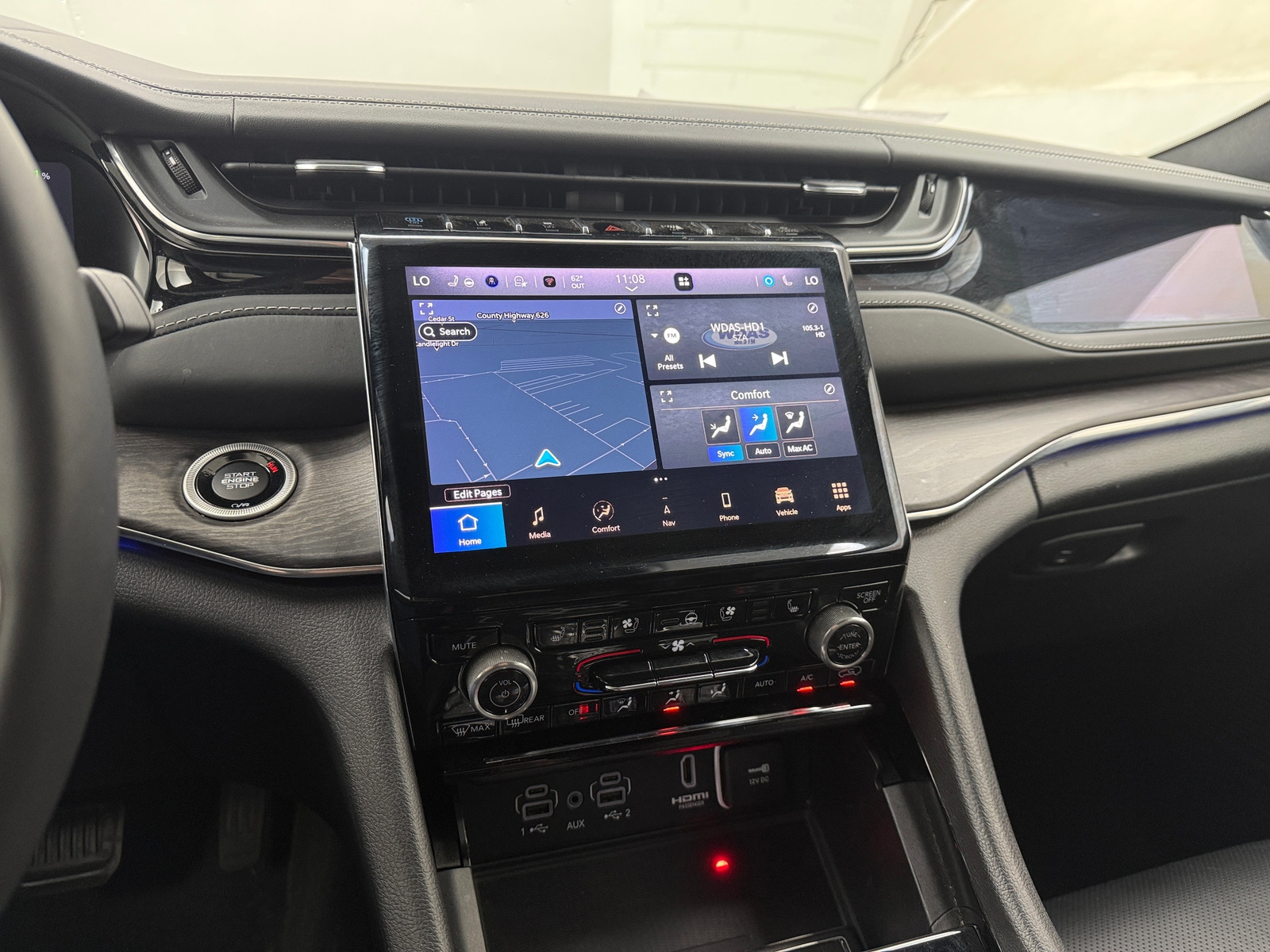 Thumbnail: 2022 Jeep Grand Cherokee - 3