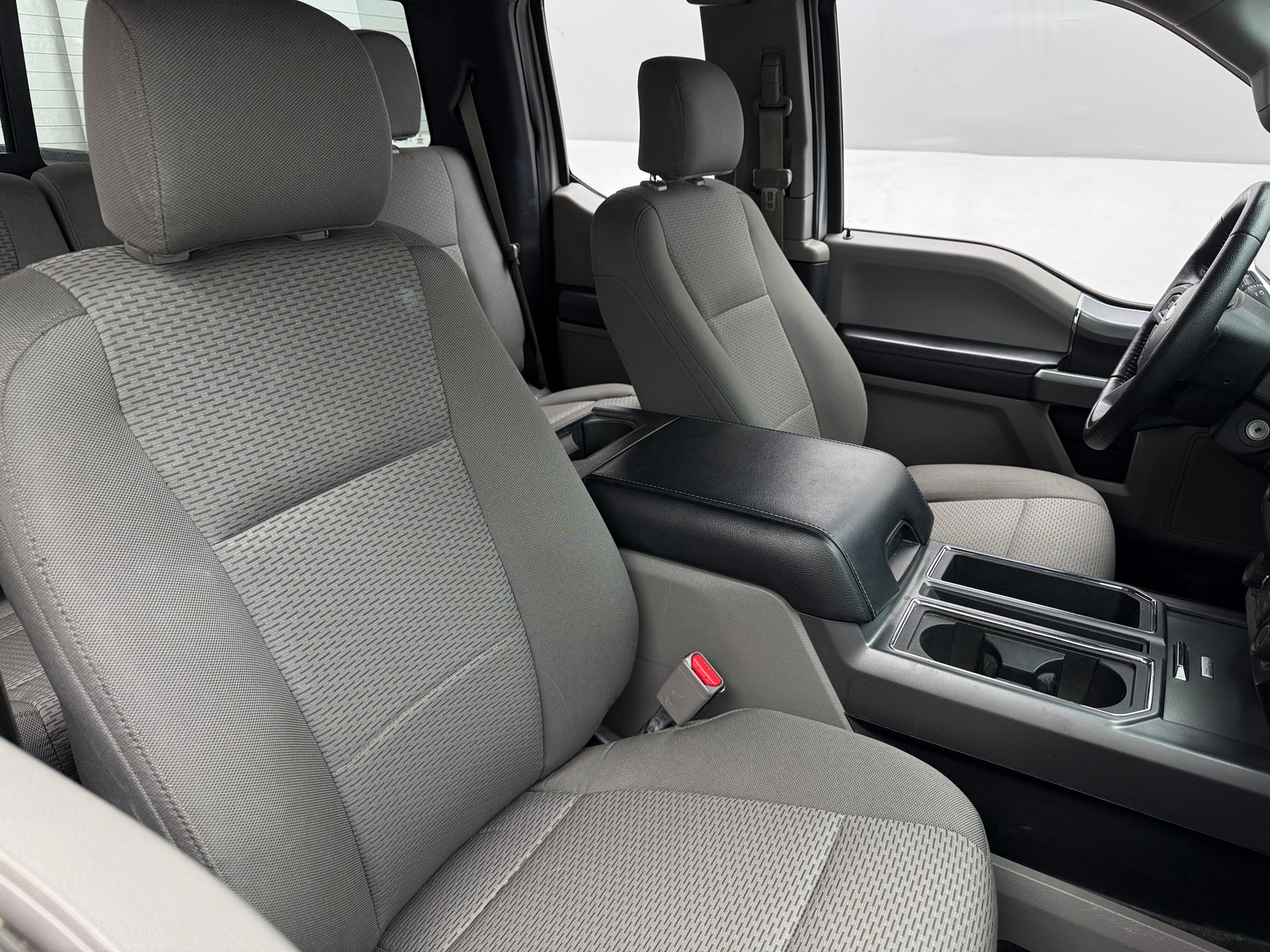 Thumbnail: 2016 Ford Econoline - 2