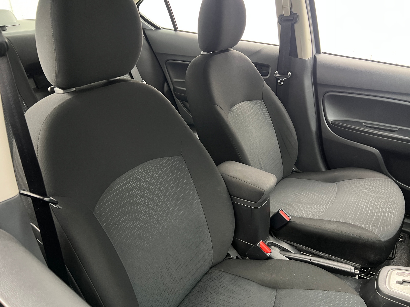 Thumbnail: 2024 Mitsubishi Mirage G4 - 2