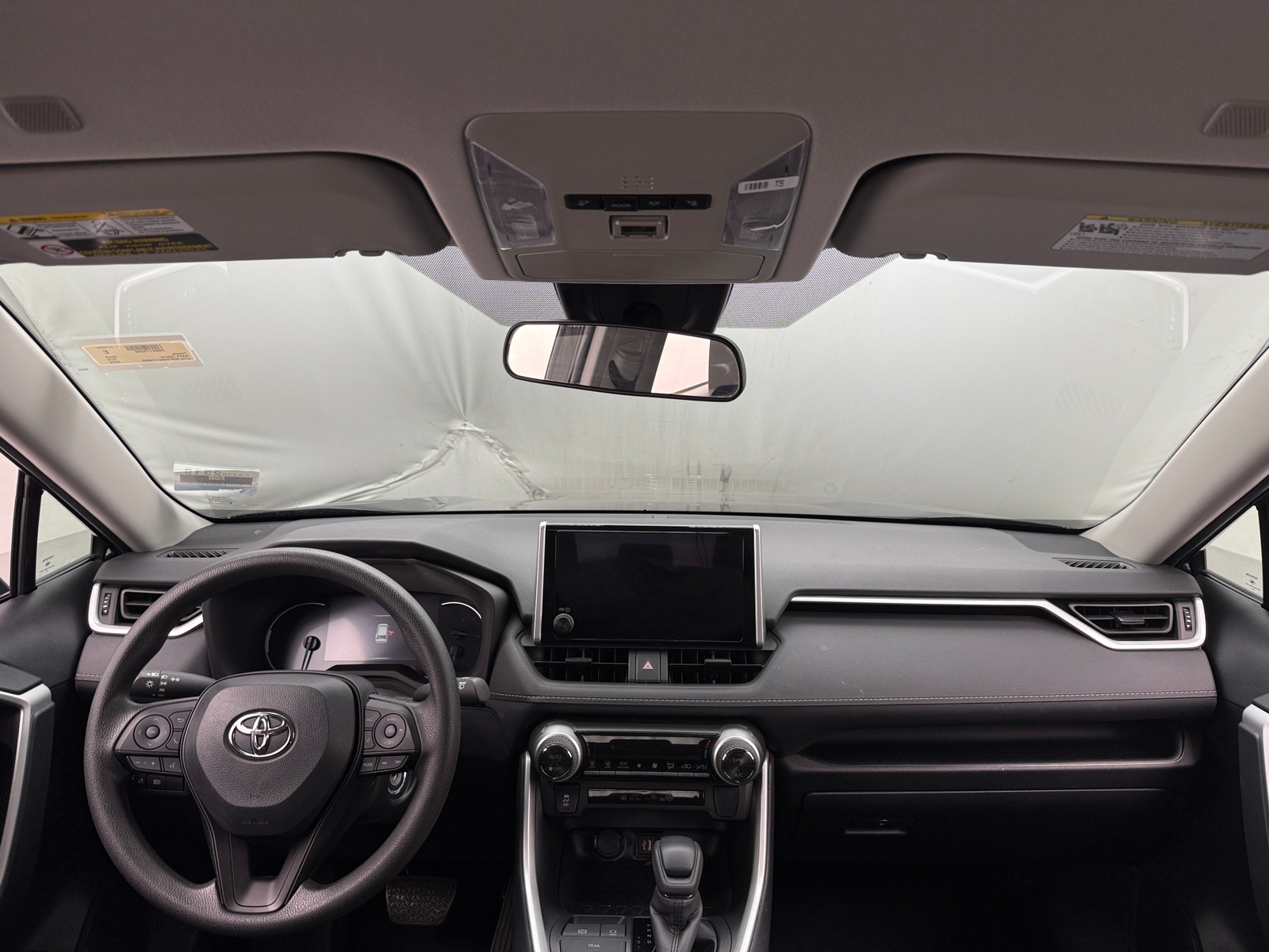 Thumbnail: 2025 Toyota RAV4 - 3