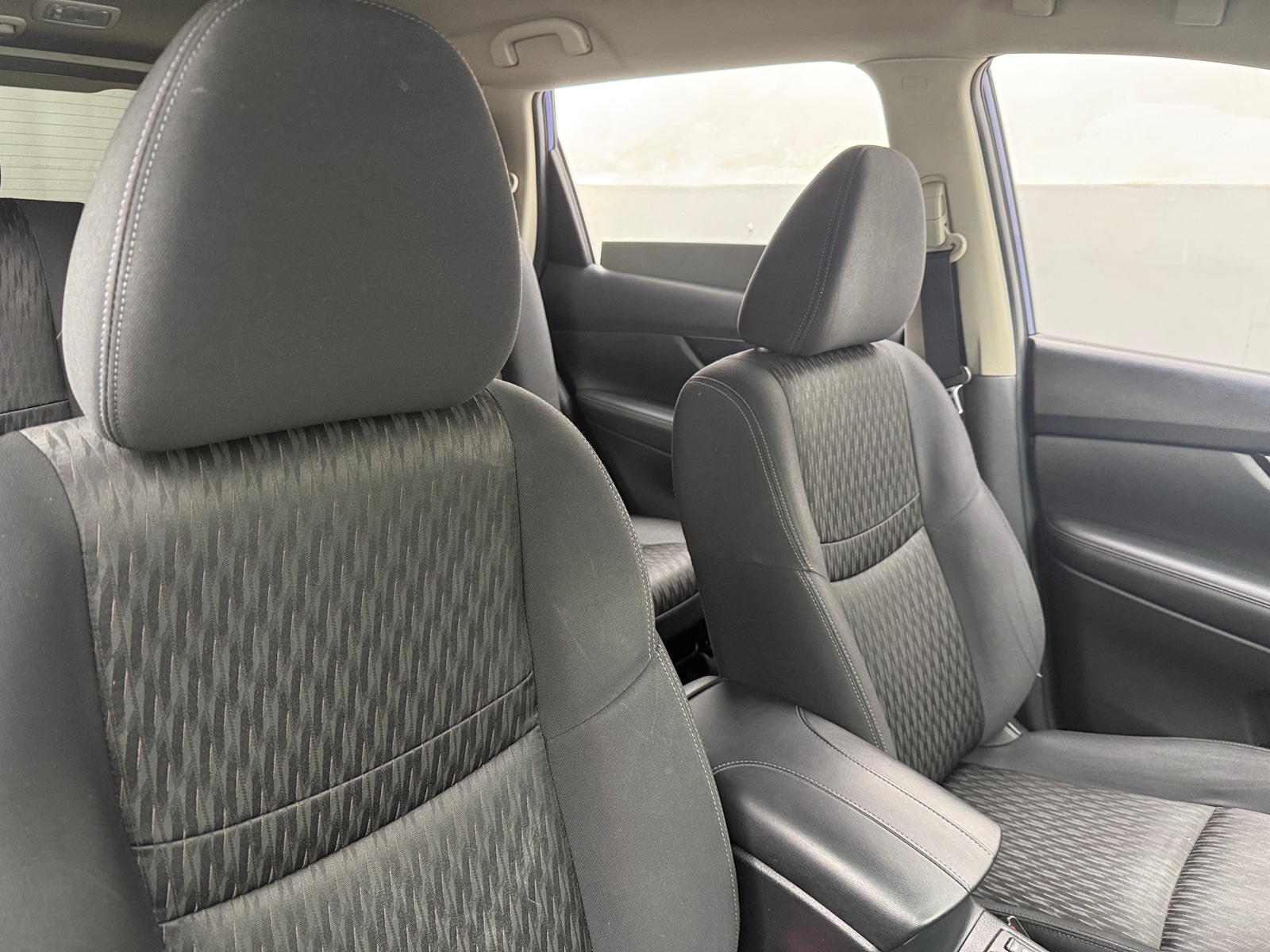 Thumbnail: 2017 Nissan Rogue - 2