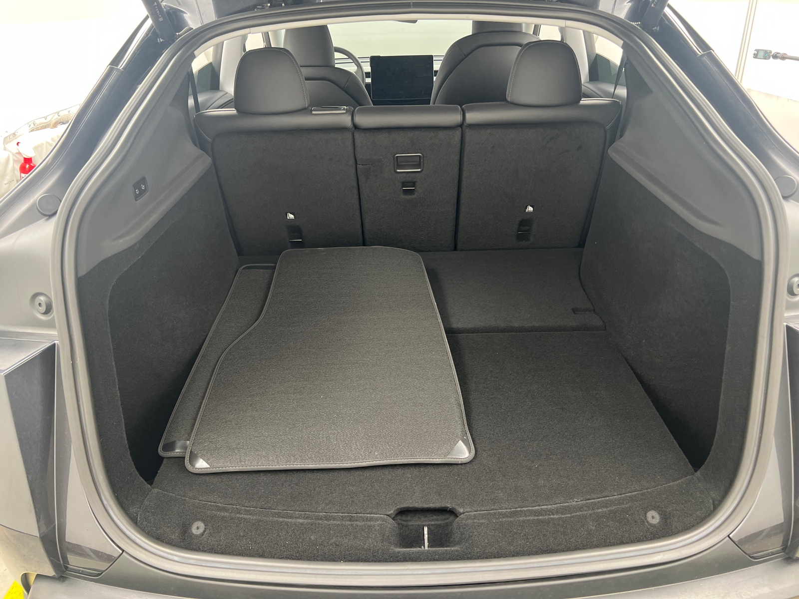 Thumbnail: 2026 Tesla Model Y - 6