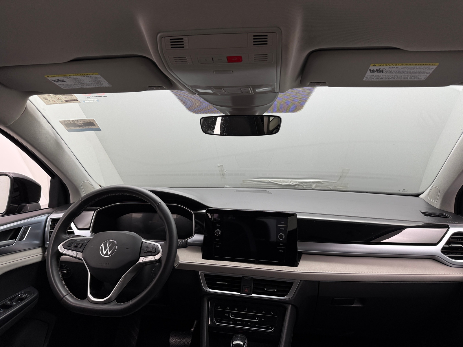 Thumbnail: 2025 Volkswagen Taos - 2