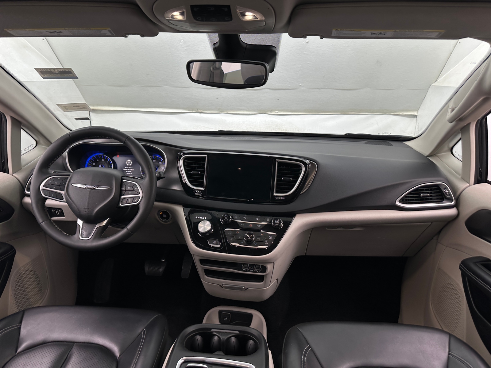 Thumbnail: 2023 Chrysler Pacifica - 2