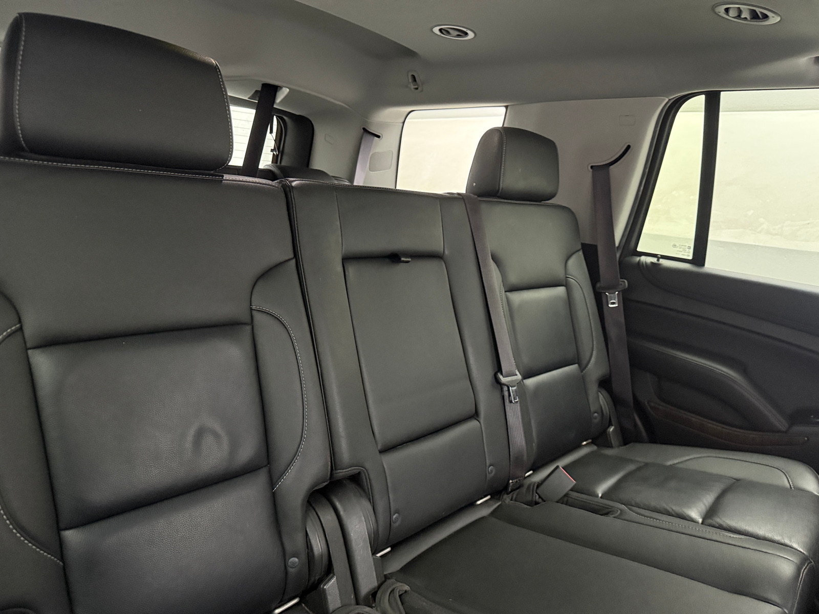 Thumbnail: 2017 Chevrolet Tahoe - 5