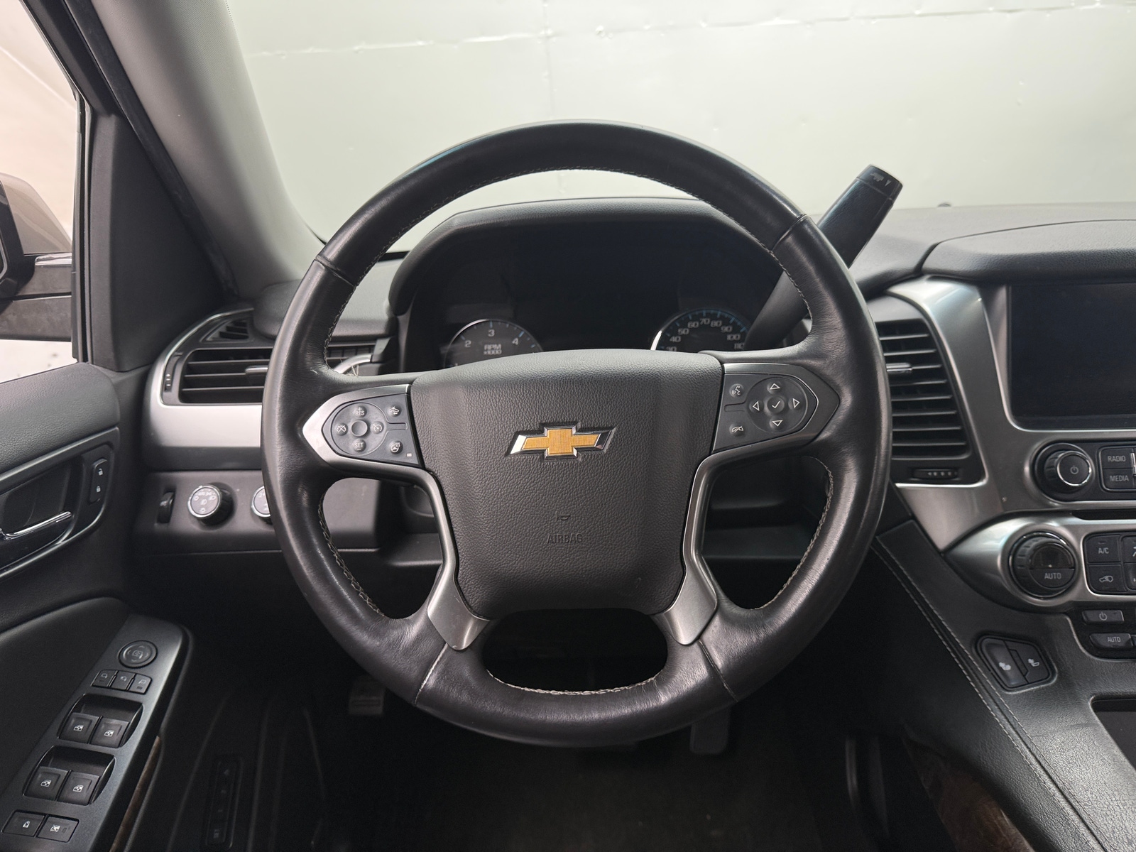 Thumbnail: 2017 Chevrolet Tahoe - 4