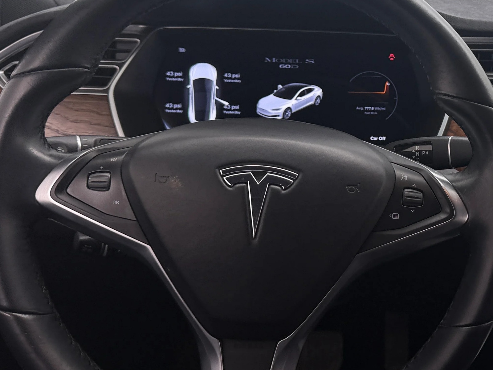 Thumbnail: 2017 Tesla Model S - 4