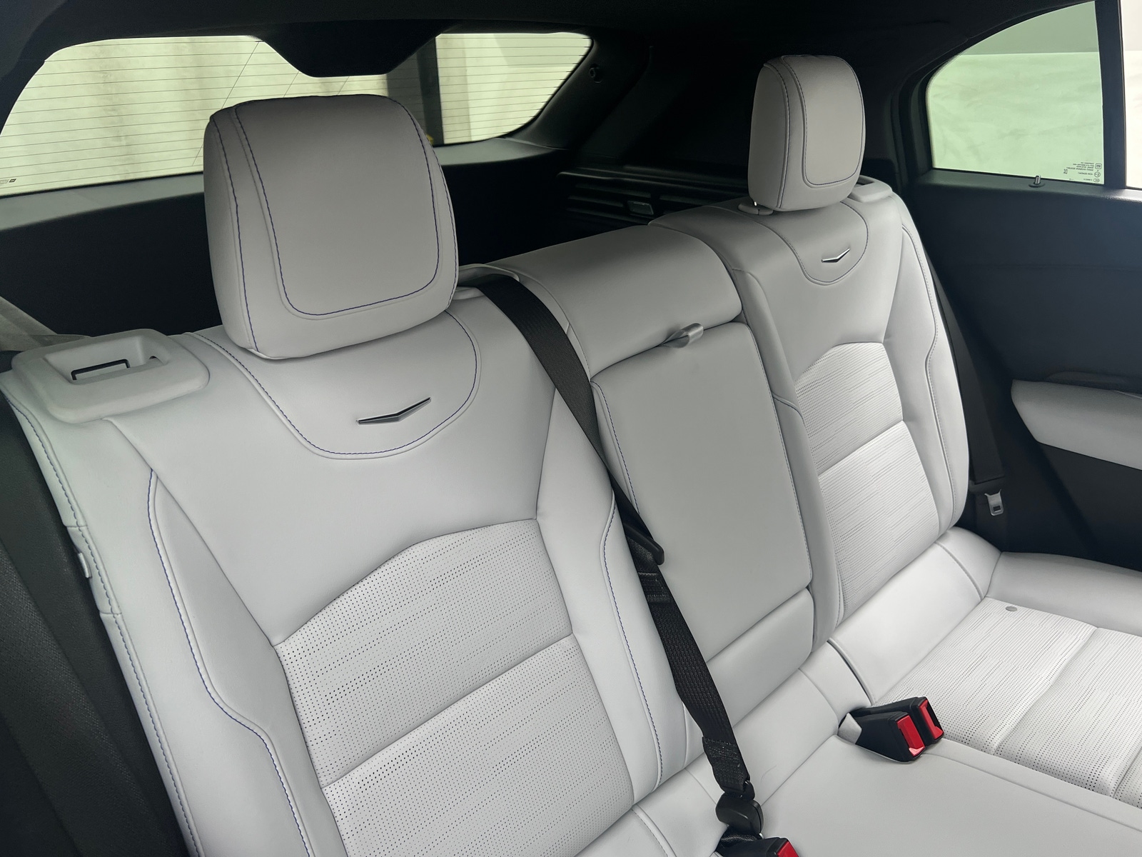 Thumbnail: 2024 Cadillac XT4 - 5