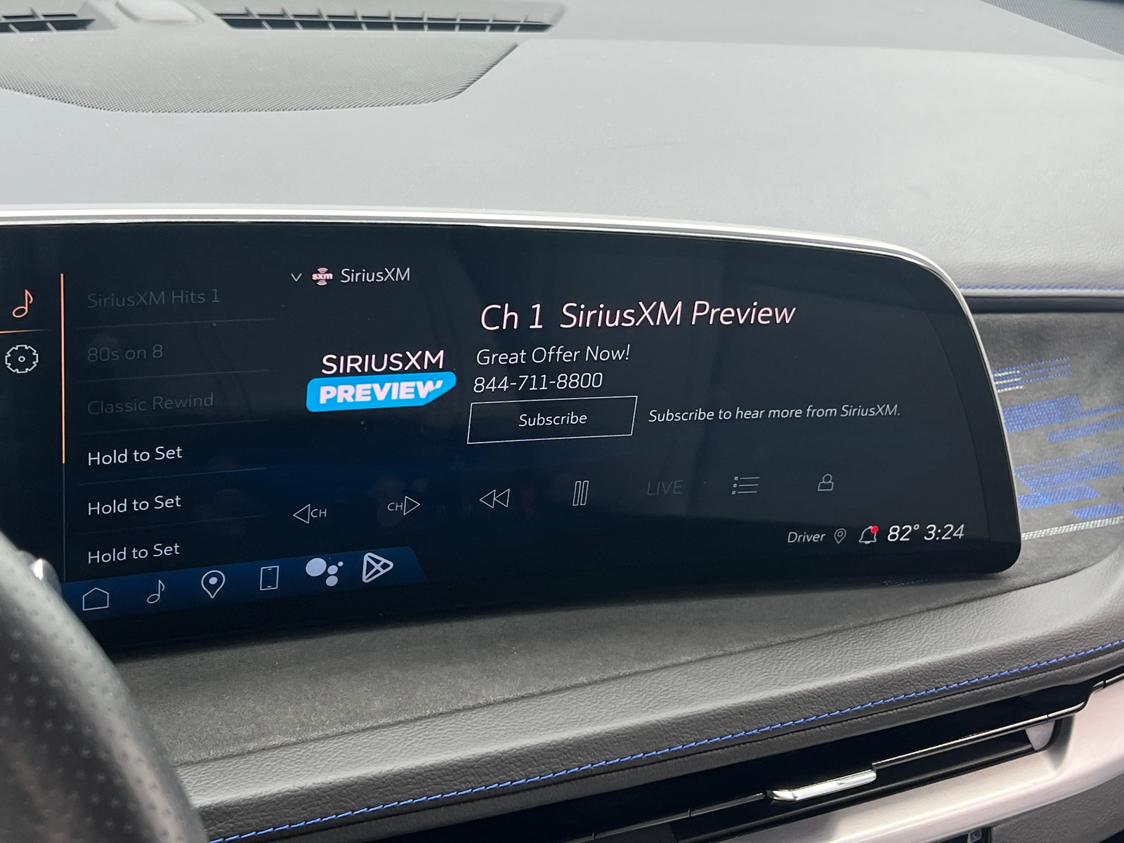 Thumbnail: 2024 Cadillac XT4 - 3