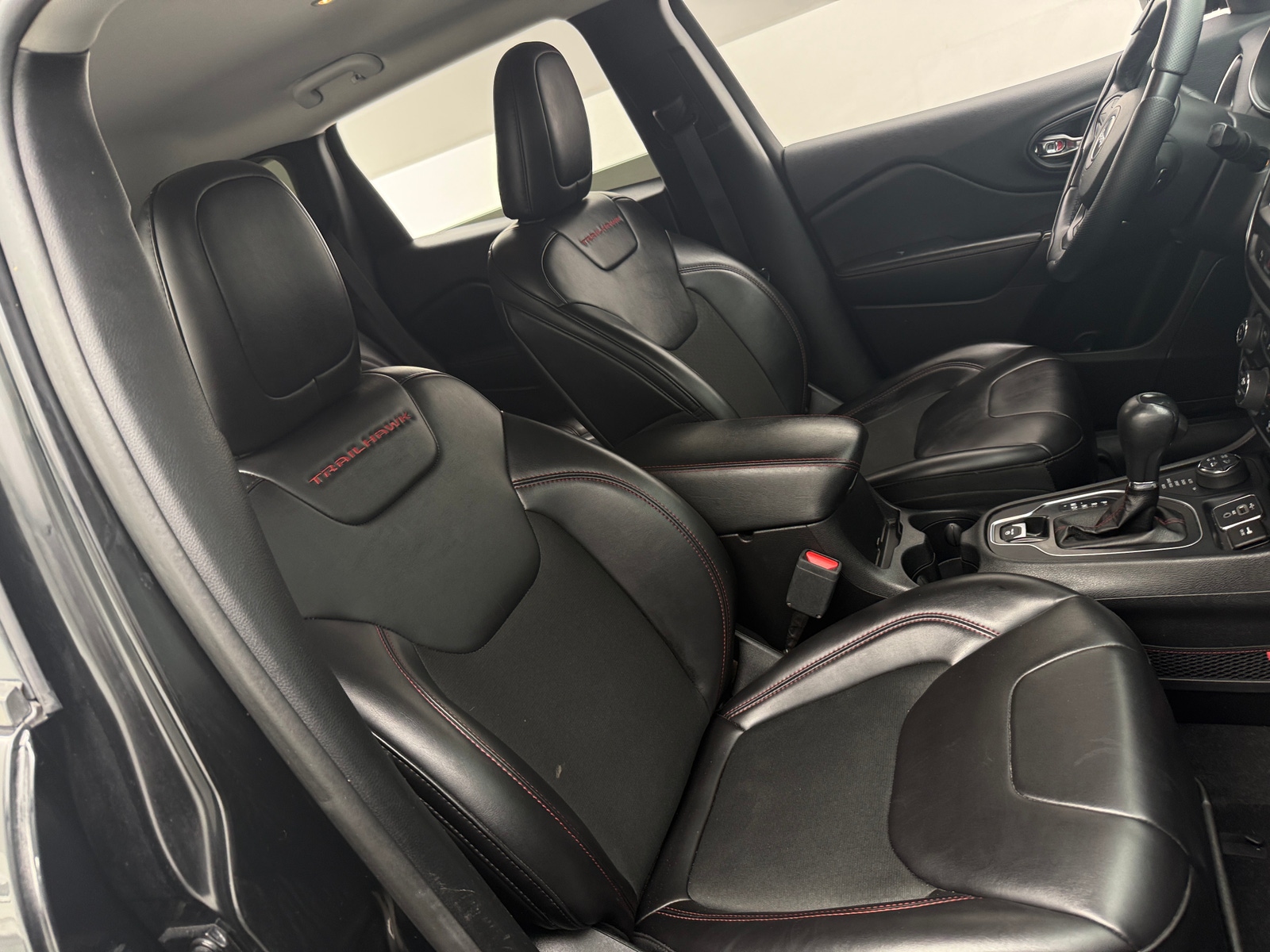 Thumbnail: 2019 Jeep Cherokee - 2