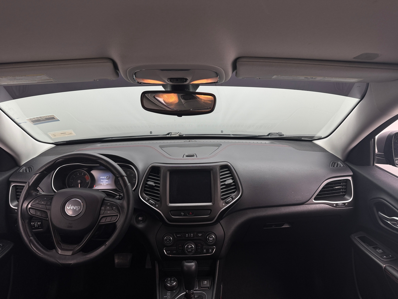 Thumbnail: 2019 Jeep Cherokee - 3