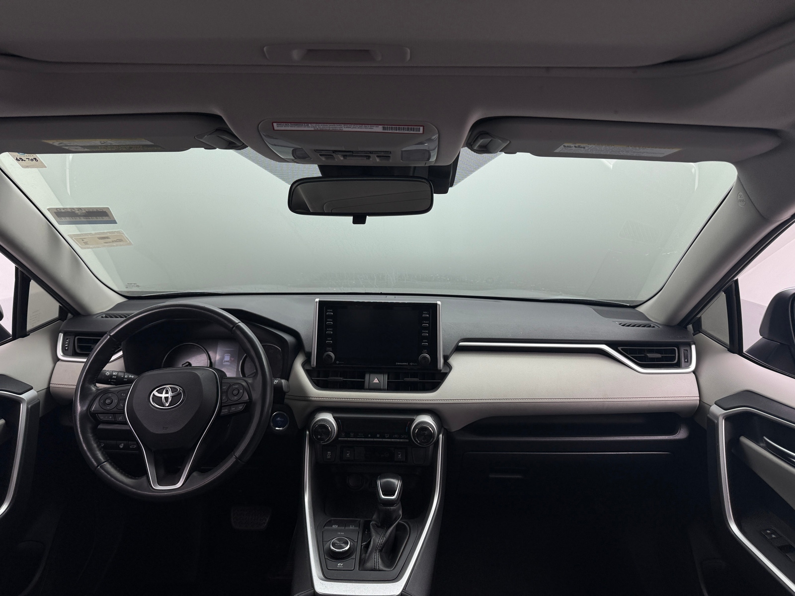 Thumbnail: 2020 Toyota RAV4 - 3