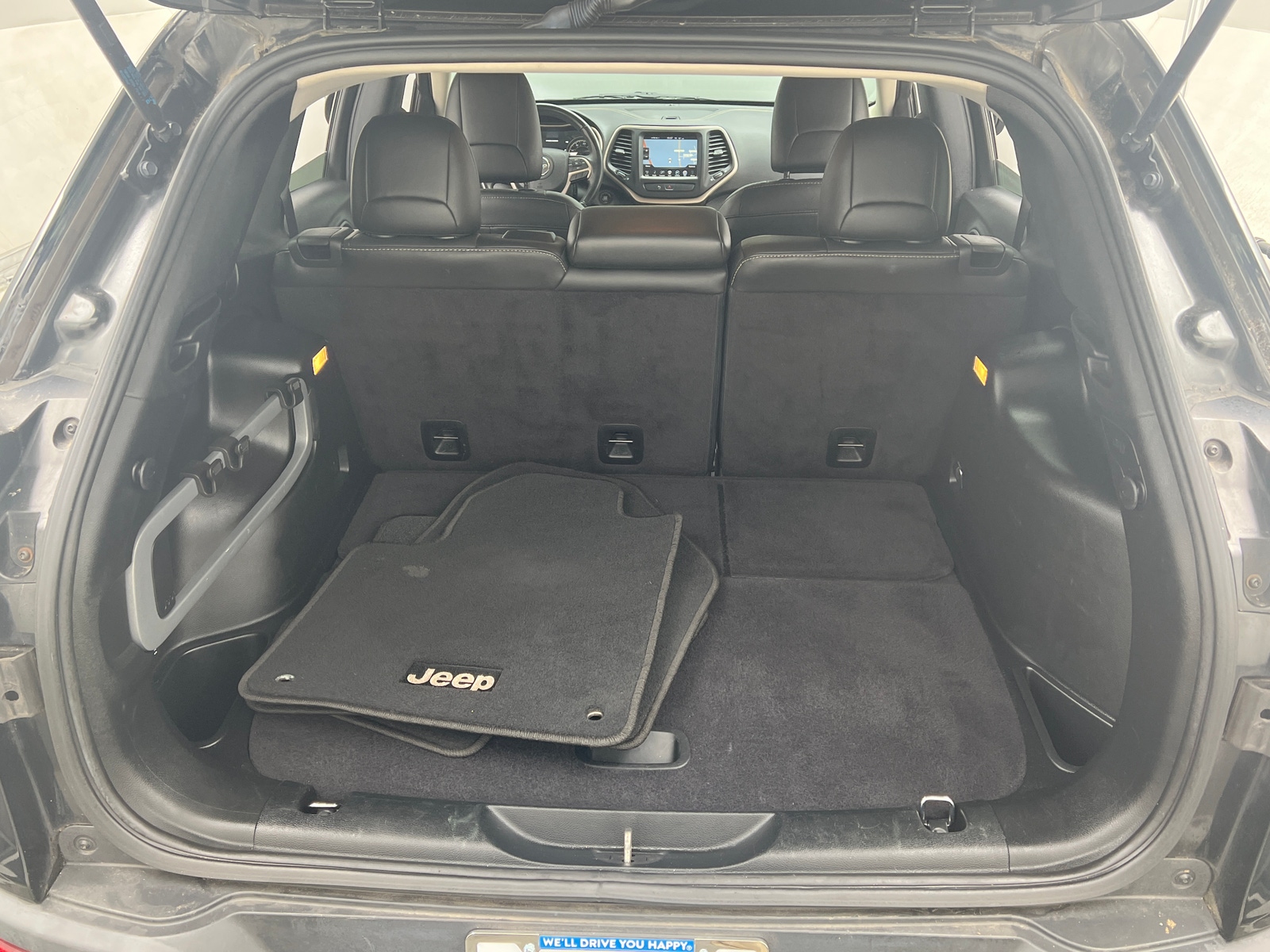 Thumbnail: 2016 Jeep Cherokee - 6