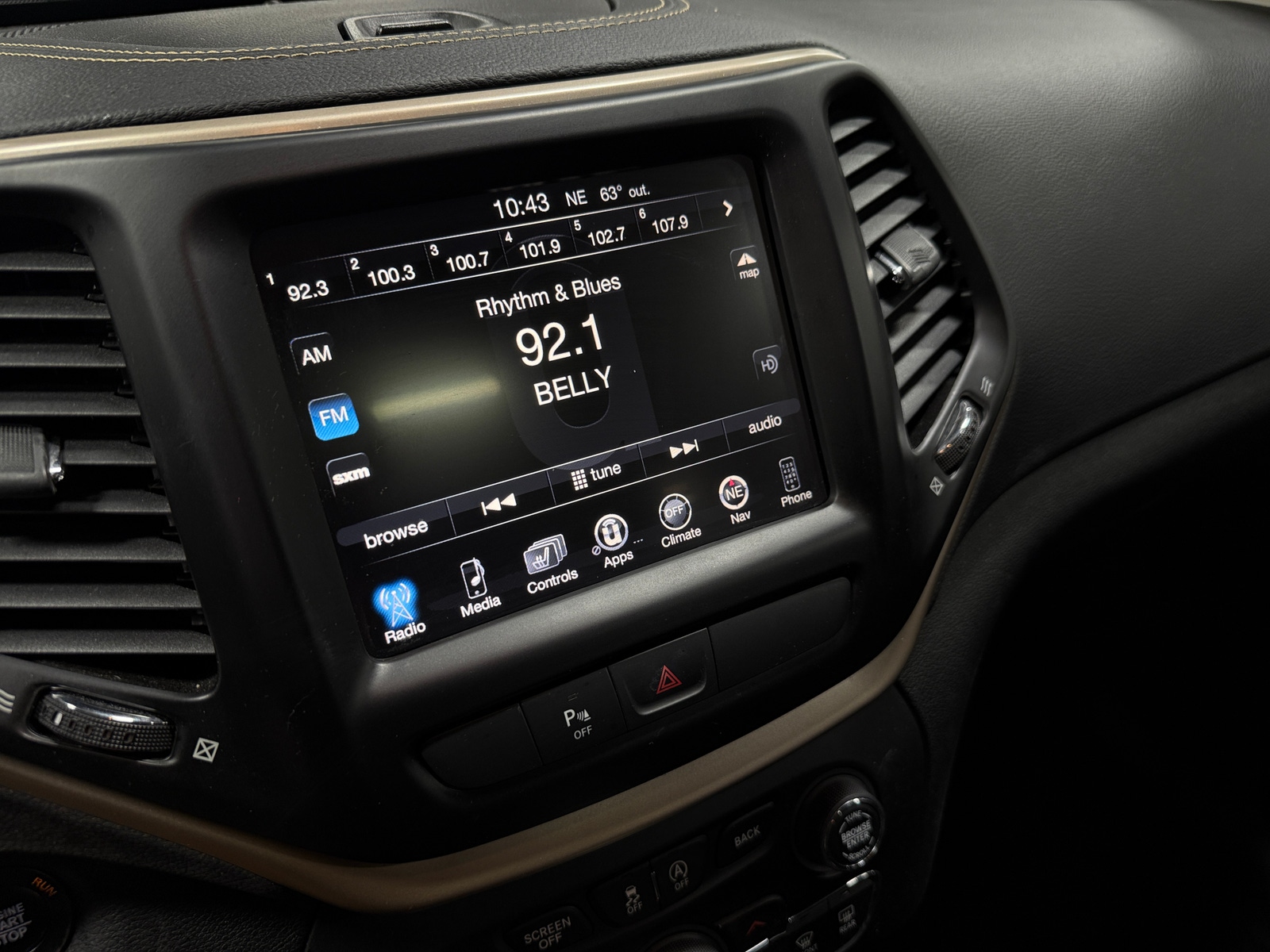 Thumbnail: 2016 Jeep Cherokee - 3