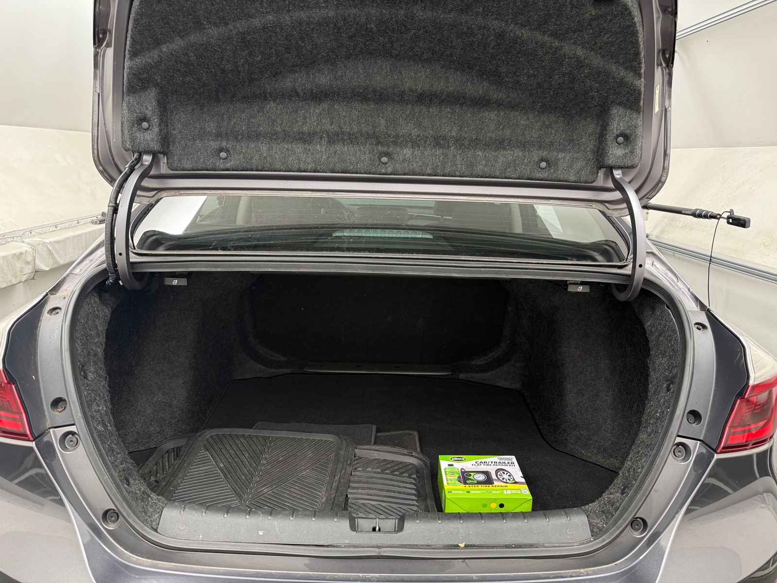 Thumbnail: 2019 Honda Insight - 6