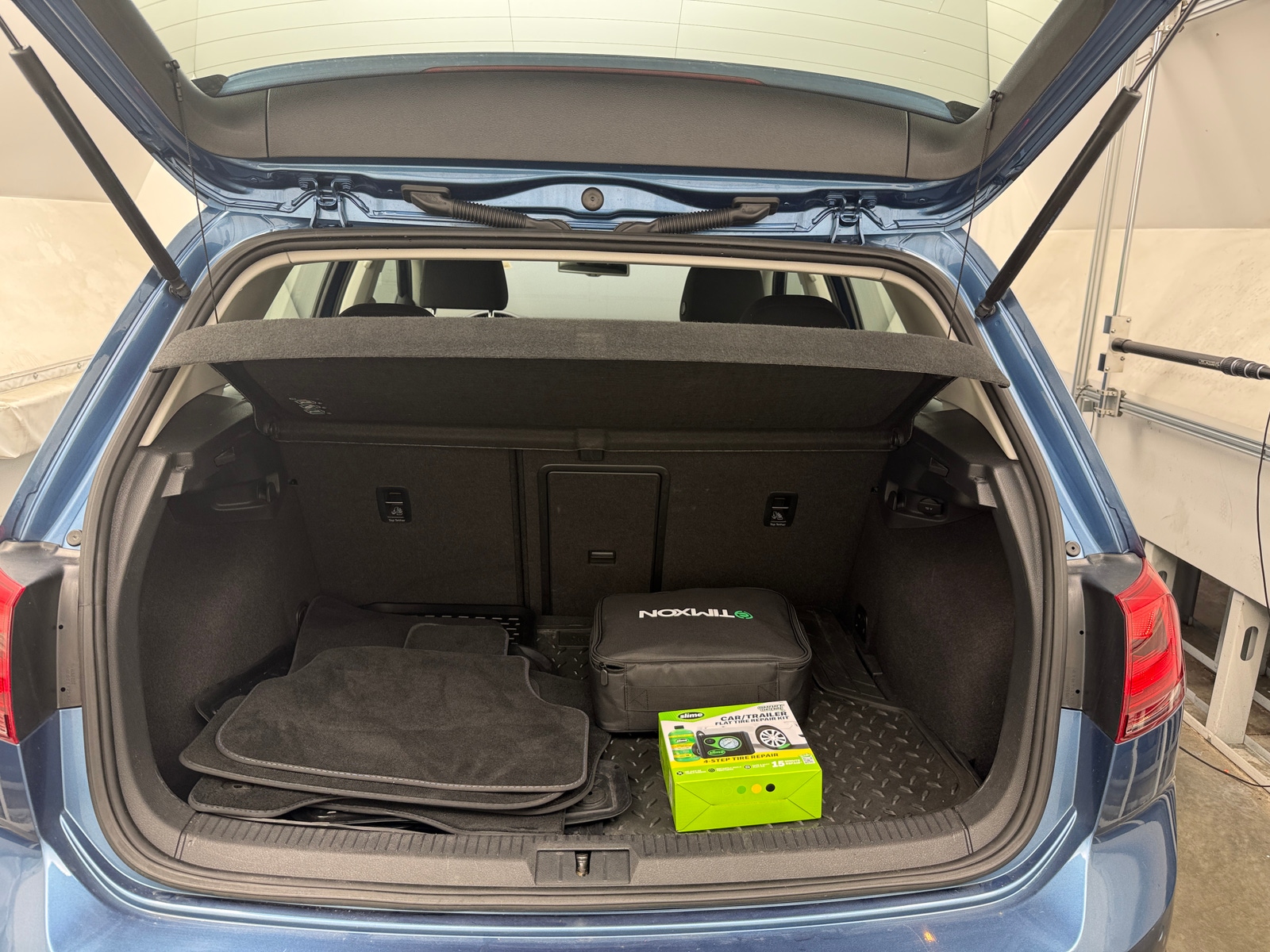 Thumbnail: 2015 Volkswagen e-Golf - 7