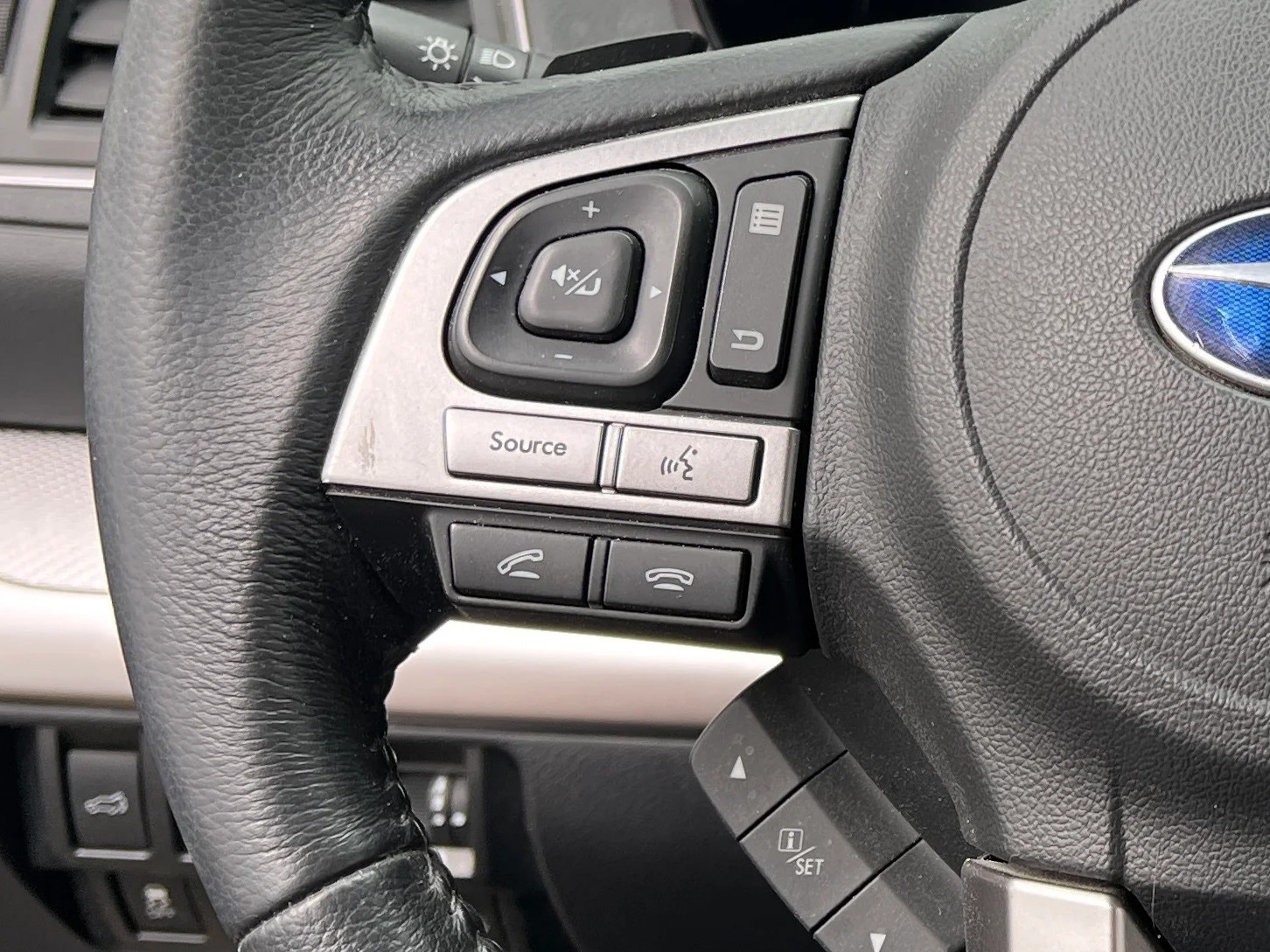 Thumbnail: 2017 Subaru Outback - 5