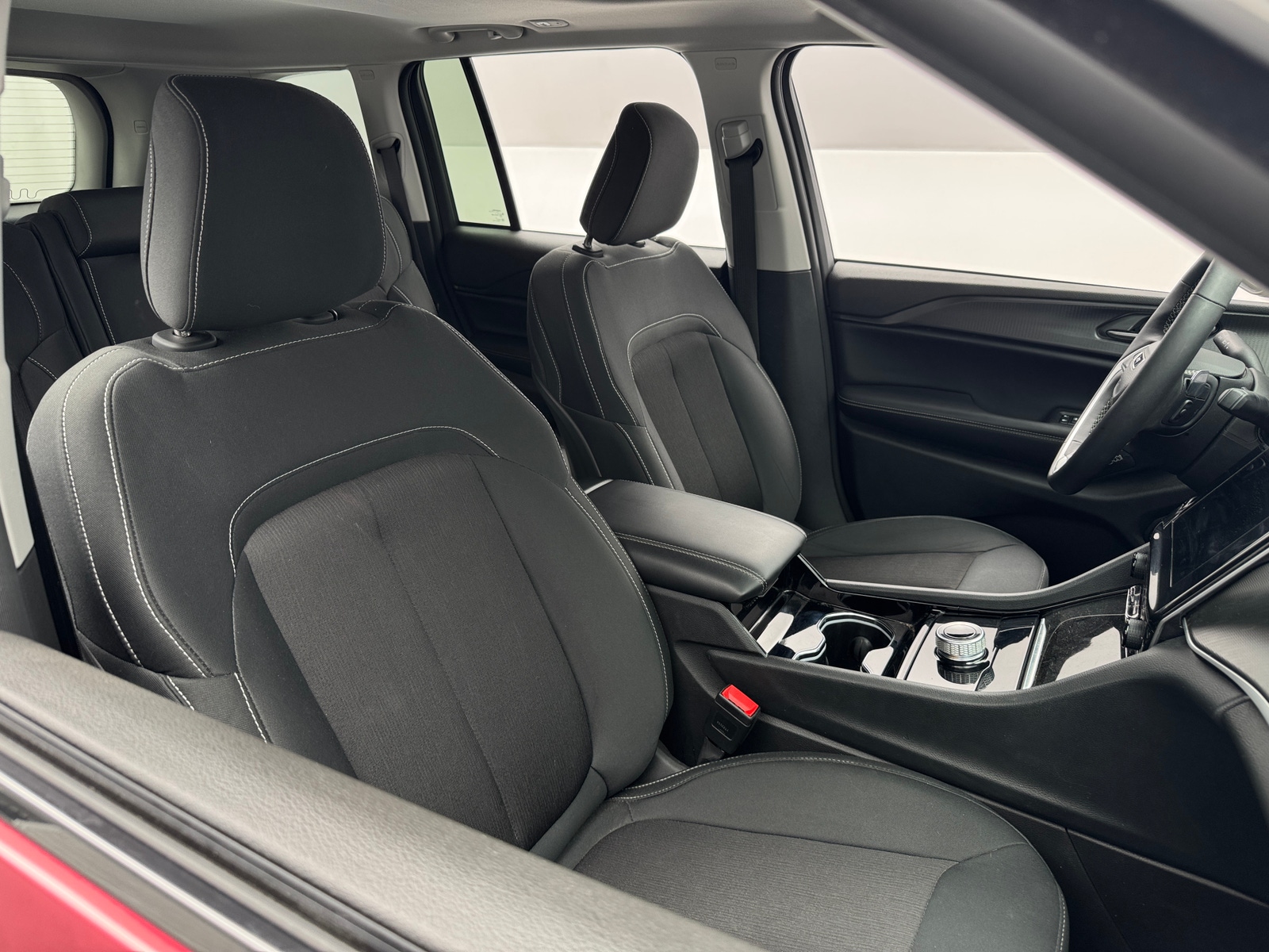 Thumbnail: 2023 Jeep Grand Cherokee - 2